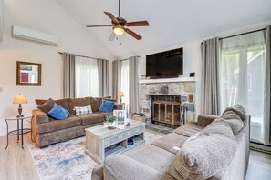 Apartment (2 Bedrooms) | Front of property - Steps to Jack Frost Ski Resort: Townhome w/ Decks (White Haven)