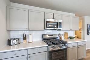 House (3 Bedrooms) | Interior - 4 Mi to Hospitals: Colorado Springs Retreat! (Colorado Springs)