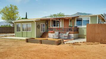 House (2 Bedrooms) | Front of property