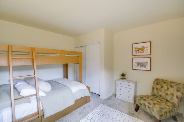 Hike, Fish, Ski & Explore: Cabin Near Breckenridge - Alma, CO