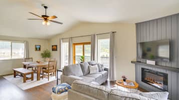 House (4 Bedrooms) | Front of property