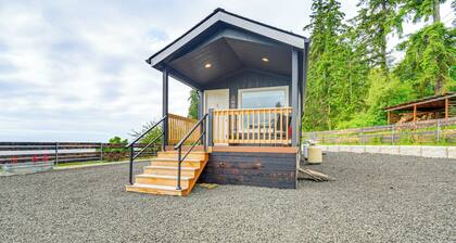 11 Mi to Port Townsend Ferry: Cottage w/ View!