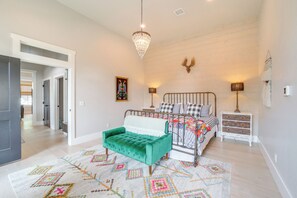 House (3 Bedrooms) | Interior - Walk to Lake: Home w/ Community Perks in Canadian! (Eufaula)