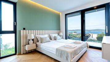 4 Schlafzimmer, kostenlose Babybetten, Bettwäsche