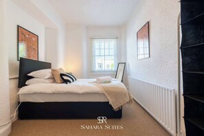 4 bedrooms, travel cot, WiFi