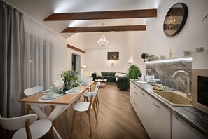 Family Apartment, 2 Bedrooms, Non Smoking, Balcony | Private kitchen | Mini-fridge, microwave, stovetop, dishwasher