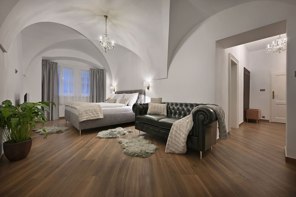 Appartamento Deluxe, 2 camere da letto, non fumatori | Una cassaforte in camera, ferro/asse da stiro, Wi-Fi gratuito