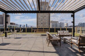 Apartment, Accessible | 1 bedroom, Internet - Sosuite One Bed Apt Accessible w Rooftop Gym Laundry (Philadelphia)