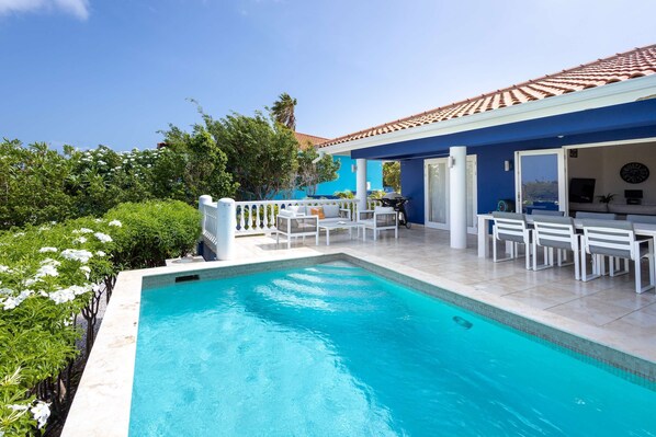 Villa | 3 bedrooms, Internet