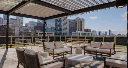 Sosuite One Bed Apt Plus w Rooftop, Gym, Laundry