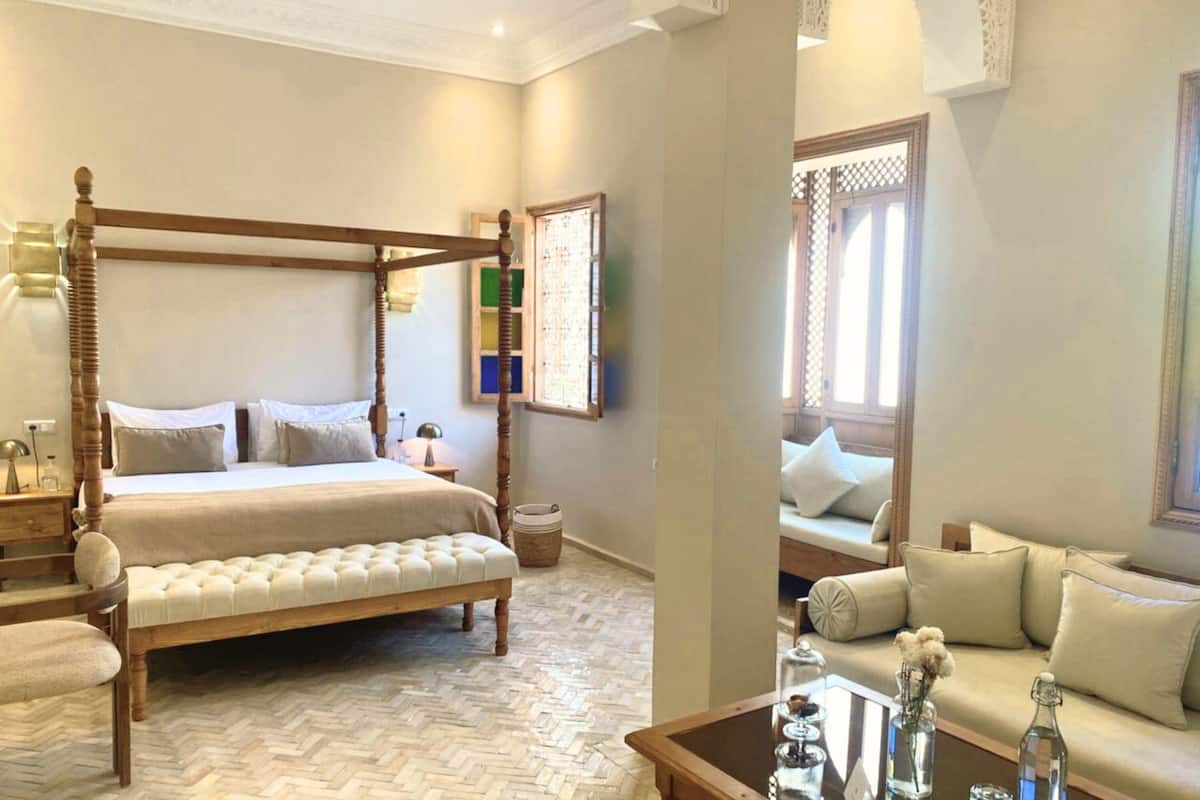 Signature Suite | Premium bedding, individually decorated, individually furnished