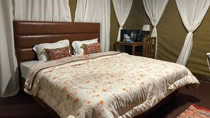 Shower, free toiletries, towels, soap - Camp OM Riverside Retreat (Pokhri)