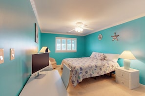 2 bedrooms, iron/ironing board, Internet, bed sheets