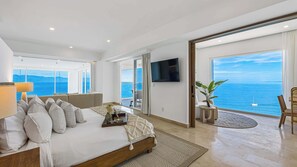 4 bedrooms, desk, iron/ironing board, WiFi