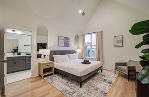 3 Schlafzimmer, Bügeleisen/Bügelbrett, WLAN, Bettwäsche