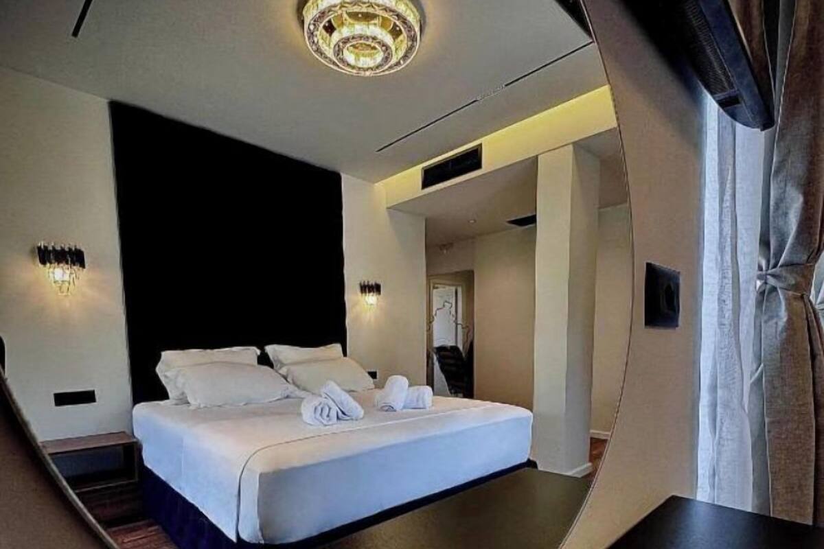 Soundproofing, WiFi (free)