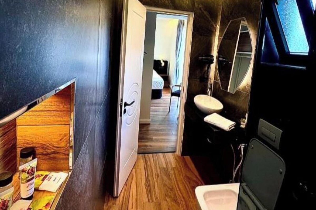 Standard Suite