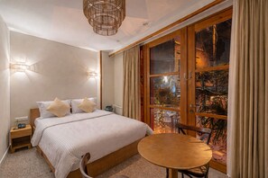 Superior Double Room, Courtyard View | In-room safe, blackout curtains, iron/ironing board, free WiFi