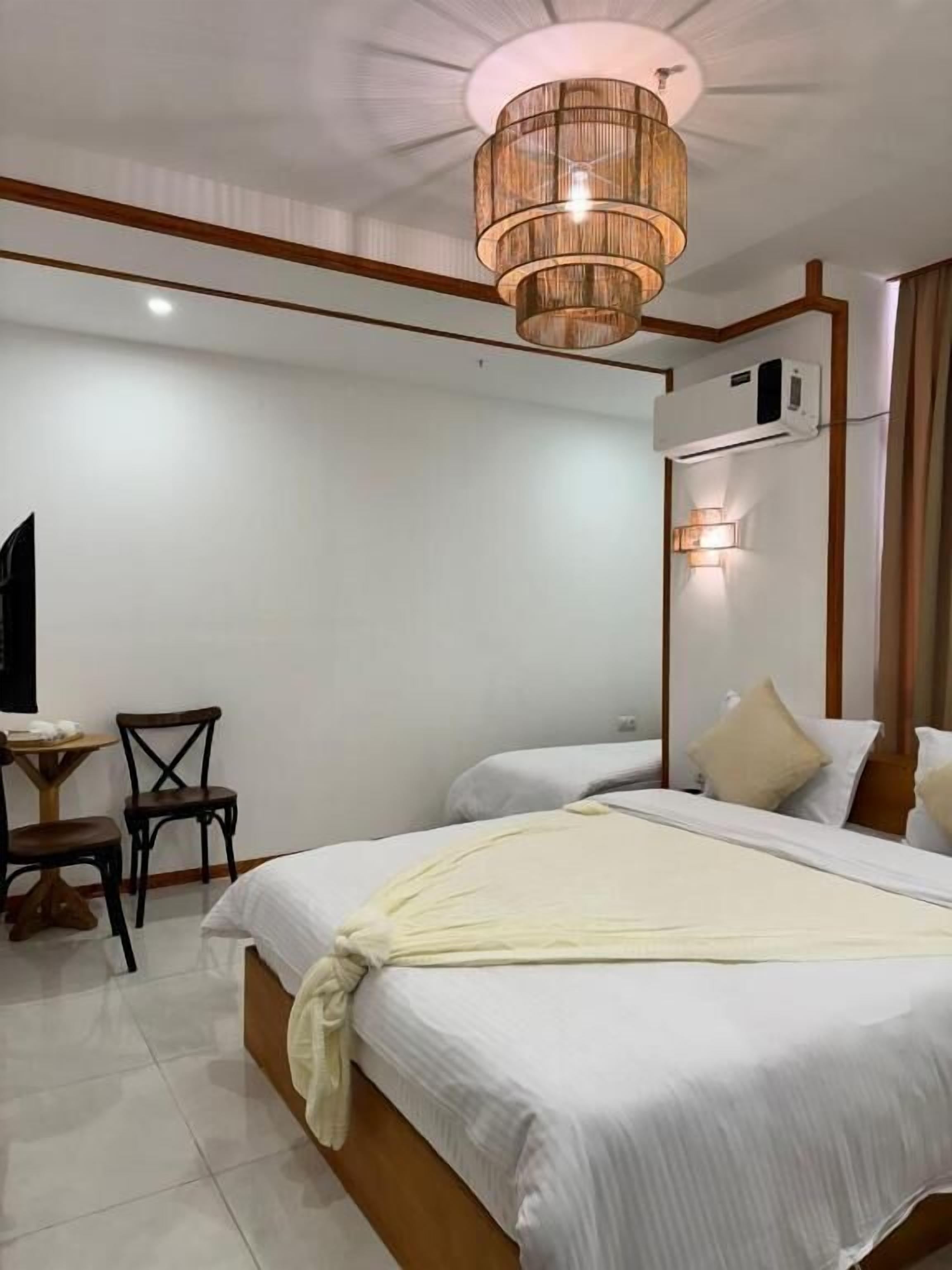 Caja de seguridad en la habitación y cortinas blackout 