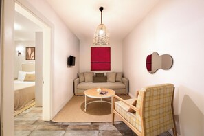 Family Studio Suite | Living area