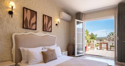 Lotus Köyiçi Otel