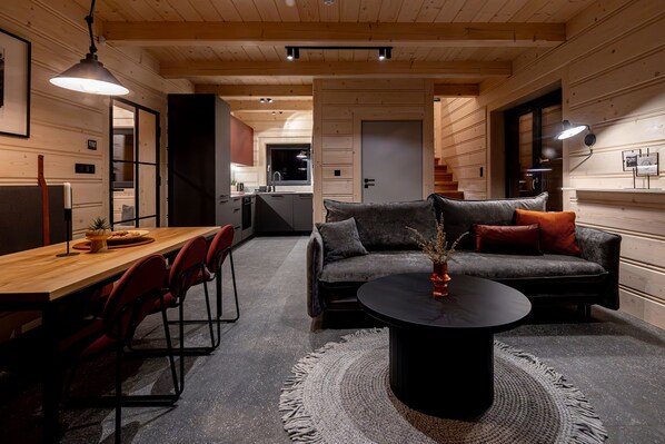 Deluxe-Chalet, Bergblick | Wohnzimmer