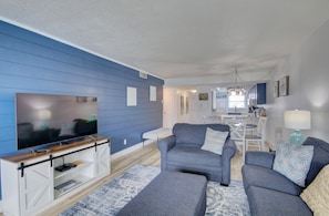 Condo, 2 Bedrooms | Living area - 138 El Matador 2 Bedroom Condo (Fort Walton Beach)