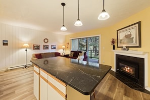 Condo, 1 Bedroom | Living area