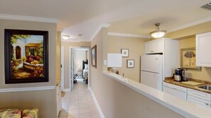 Condo, 1 Bedroom | Interior