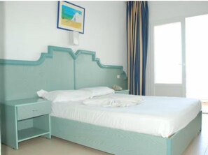 In-room safe, free WiFi