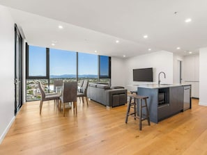 Smart TV, offices