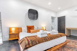 4 dormitorios, escritorio, tabla de planchar con plancha y wifi gratis