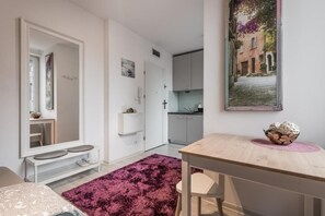 Studio Suite | Living area
