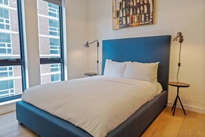 1 chambre, fer et planche à repasser, lit parapluie, Wi-Fi
