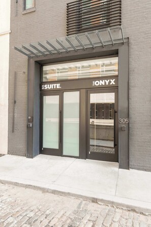 Exterior detail - Sosuite | 1BR Apt w Roof Deck, Gym, Laundry (Philadelphia)