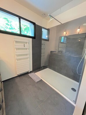 Towels - Villa Oscar (Les Mesnuls)