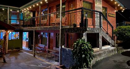 Manakin Lodge