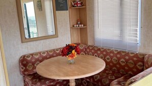 Dining - Seaside Getaway Your Ultimate Island Retreat (Colchester)