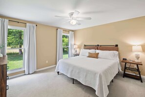 3 bedrooms, iron/ironing board, travel crib, WiFi