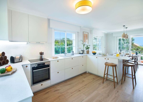 Fridge, microwave, oven, dishwasher