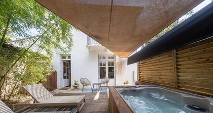 Large town house with SPA