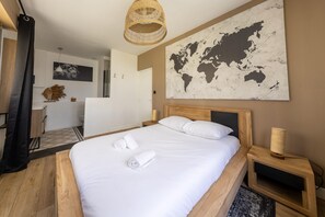 5 chambres, fer et planche à repasser, Wi-Fi, draps fournis
