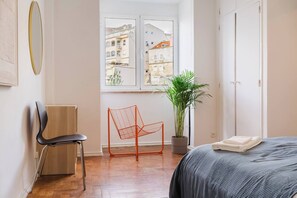 4 habitaciones, tabla de planchar con plancha y wifi gratis