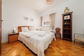 Room - Cascais Escape • Walk to Beach & Old Town (Cascais)