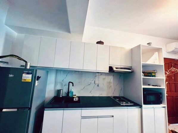 Shared Dormitory, 2 Bedrooms, Accessible, Pool View | Interior