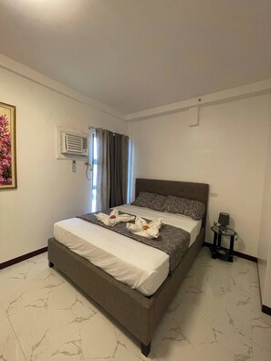 Dormitorio compartido, 2 habitaciones, con acceso para personas discapacitadas, vista a la alberca | 2 habitaciones