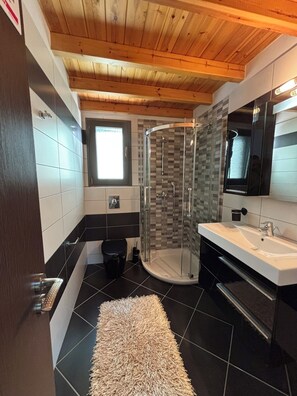 Villa, 4 Bedrooms, Private Pool, Sea View | Bathroom - Smaragdine Blue Villa (Lefkada)
