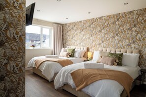 Twin Room | Premium bedding, memory foam beds, free WiFi, bed sheets - The Oyster House (Clarinbridge)