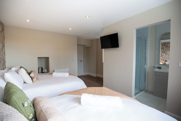 Twin Room | Premium bedding, memory foam beds, free WiFi, bed sheets