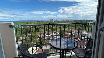 Studio, 1 Bedroom, Accessible, Smoking | Balcony